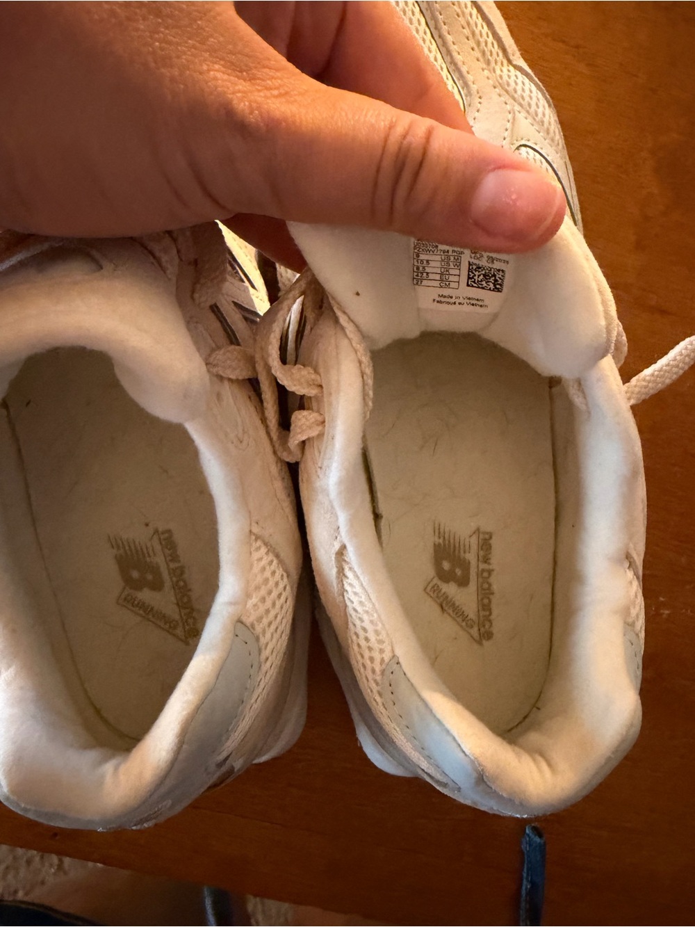 New Balance Cream/Tan Women’s Athletic Sneakers - Picture 4 of 6